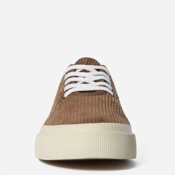 Everlane the Forever Sneaker - Picture 6 of 10